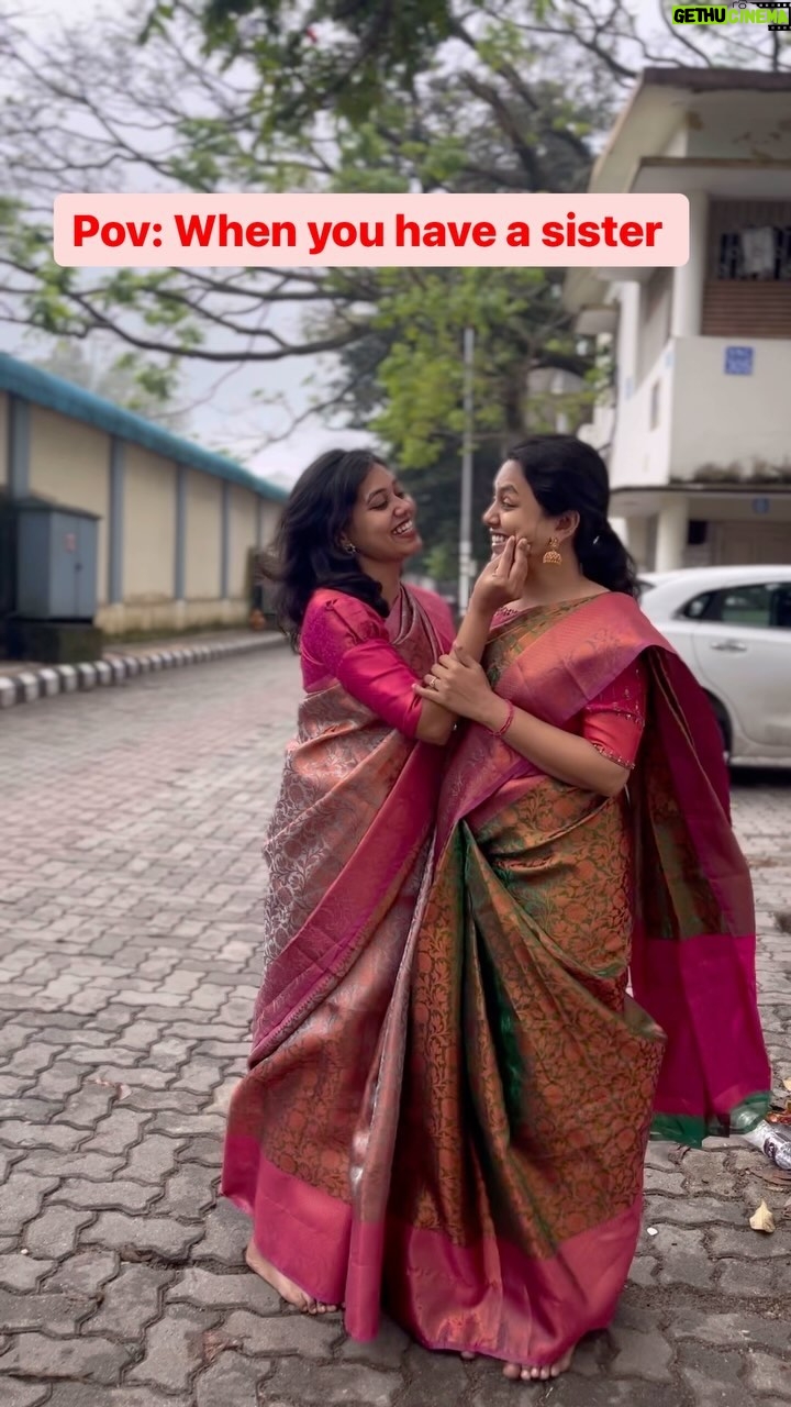 VJ Tara Instagram - My dhevadhai @vj_tara 🥰🥹 . . . . . . #sisters #tamilsonglyrics #tamilsong #tamil #tamilreels #reelitfeelit #tamilsong #tamilstatus #tamilsonglyrics2 #tamilmemes #sisterhood #sareelove #sareeindia #tamilmusic #tamilactors #family #sisters👭
