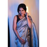 VJ Tara Instagram - Shades of grey 🤍 for #mamannanaudiolaunch . . Mua: @meenusmakeoverartistry Pc: @f1_studios Outfit: @jas_drape_sareestore Jewel: @aarvee.chennai #sareelove #ootd #traditionaloutfit #positivity #audiolaunchevent #hostellife