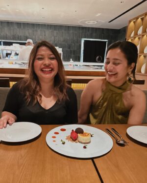 Vaani Sood Instagram - When Boo say No, take them to Nobu 🫶🏻
For the love of Japanese food 🍣🥢🎏
@nobu.singapore