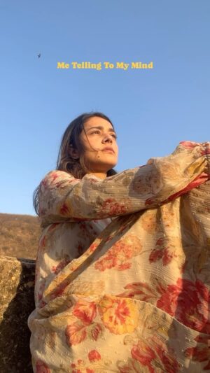 Vaani Sood Instagram - she loved the quiet moments after the sun sets 🌆