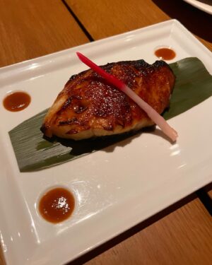 Vaani Sood Instagram - When Boo say No, take them to Nobu 🫶🏻
For the love of Japanese food 🍣🥢🎏
@nobu.singapore