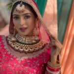 Vaibhavi Joshi Instagram - A touch of tradition, a splash of elegance 💕 #indianbride #shoot #elegance #traditional #bts #love #selflove #actress #lover #indianwedding #reelvideo #reelinstagram #instagram #instagood #mood #bride #jwellery #instareels #tuesday #bollywood #pollywood #punjabisongs #shootingday #innerbeauty #reflection #goodday #vaibhavijoshi @kdeephairstylist_ @laddi_makeover_gill