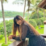 Vaibhavi Joshi Instagram - Spending time alone in your own company reinforces your self-worth and is often the number-one way to replenish your resilience reserves.-Sam Owen😇 #selfworth #selflove #selfcare #love #loveyourself #mentalhealth #motivation #positivevibes #healing #selfesteem #positivity #inspiration #mindset #confidence #happiness #selfawareness #life #quotes #mindfulness #growth #gratitude #mentalhealthawareness #self #selfrespect #wellness #instagood #empowerment #motivationalquotes #weekend #friday