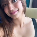Vaibhavi Joshi Instagram - The beauty you see is a reflection of you. - Rumi #rumi #motivation #inspiration #beauty #self #reflection #selfreflection #instagram #instagood #instadaily #actress #barbie #vaibhavijoshi #instamood #goodnight #friday #weekend #selflove #selfie #réel #reels #reelitfeelit #reelinstagram #reelsteady #instareels #bollywood #tollywood #pollywood #glow