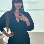 Vaibhavi Joshi Instagram - The mirror reflects my light 💋 #selfie #mirrorselfie #selflove #black #love #passion #sunday #instagram #instagood #instafashion #instamood #sundayvibes #goa #naturalbeauty #lover #goodevening #mood #explore #more 🌹