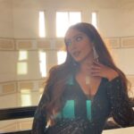 Vaibhavi Joshi Instagram - Flaunting my self-love glow. ✨ #selflovejourney #selfcare #selfmade #gliter #glow #pose #makeup #hair #camera #selfimprovement #reels #reelsinstagram #sunday #weekend #love #sundayvibes #ahemdabad #gujrat #actress #gown @makeup_asfaque