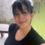 Vaibhavi Joshi Instagram - Just Smile it Off! 🙂 #goodevening #smile #therapy #motivation #selfie #selflove #selfcare #video #réel #reelsinstagram #reelsvideo #reelindia #bollywood #hollywood #selfmade #motivated #reellife #instagood #instadaily #instagram #instareels #actress #yogini #self #search #journey #life #passion #goodvibes #vaibhavijoshi