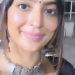 Vaibhavi Joshi Instagram - Garba to express, not to impress 😉❤️ #navratri #navratrispecial #garba #dance #gujrati #express #emotions #love #mother #traditional #gujju #mumbai #gujjugram #gujjugirl #dancelover #instagram #reel #reelsinstagram #reelvideo #reelindia #reelkarofeelkaro #reelindia #reeloftheday #instareels #instagood #challenge #fashion #reeltrending #trendingreels #trending #songs