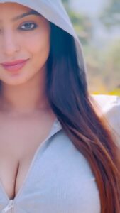 Vaibhavi Joshi Instagram - You’re the eternal nothingness capable becoming everything 💫 #nature # #winter #reel #reelindia #instadaily #instagram #instagood #instafashion #reellife #naturelover #naturephotography #instareels #mountains #jungle #forest #animallovers #thursday #healing #selfcare #actress #peace #vaibhavijoshi #sunset #january #model #bollywood #bold #beauty #explore