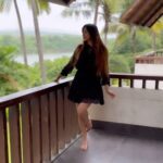 Vaibhavi Joshi Instagram - In yourself right now is all the place you’ve got.-Flannery O’Connor😇 #selfrespect #selflove #selfcare #love #loveyourself #selfworth #motivation #quotes #life #selfconfidence #instagram #positivevibes #motivationalquotes #inspiration #mentalhealth #instagood #selfesteem #respect #positivity #attitude #mindset #selfawareness #lifequotes #healing #happiness #yourself #growth #peace #success #quoteoftheday