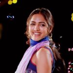 Vaishali Raj Instagram - Caption 🙇🏻‍♀️😁 . . . . Shot by @ganesh_b_parugani Hair @vicky_hairstylist_official Styling & outfit @konasfashion @viviworld_59 #kushi #roja #narojaanuvve #geetanjali #dilse #love #samantha #vijaydevarakonda #🫶🏻 #sunset #goodvibes #instagramreels