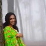 Vaishali Raj Instagram – 💚 Neeto needayi payaninchani 🫶🏻
.
.
.
.
.
Shot @ganesh_b_parugani
Outfit @duta_couture
#janaki #cheli #love #nature #morning #happy #smile #feel #instgram #reels #reelsinstagram #trending