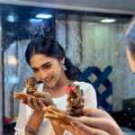 Vaishali Raj Instagram - My lil #ganesha 🫶🏻 is on next pic 😁 Ganapathi Bappa moriyaa may lord Ganesha bless you all with more #happiness #prosperity #health wishing everyone happy Ganesh Chathurthi