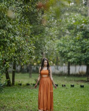 Vaishnavi Venugopal Instagram - Mua : @janvimakeovers__ 
Mehendi : @shabnam_mehendi_kochi 
📸 : @phloem.weddings