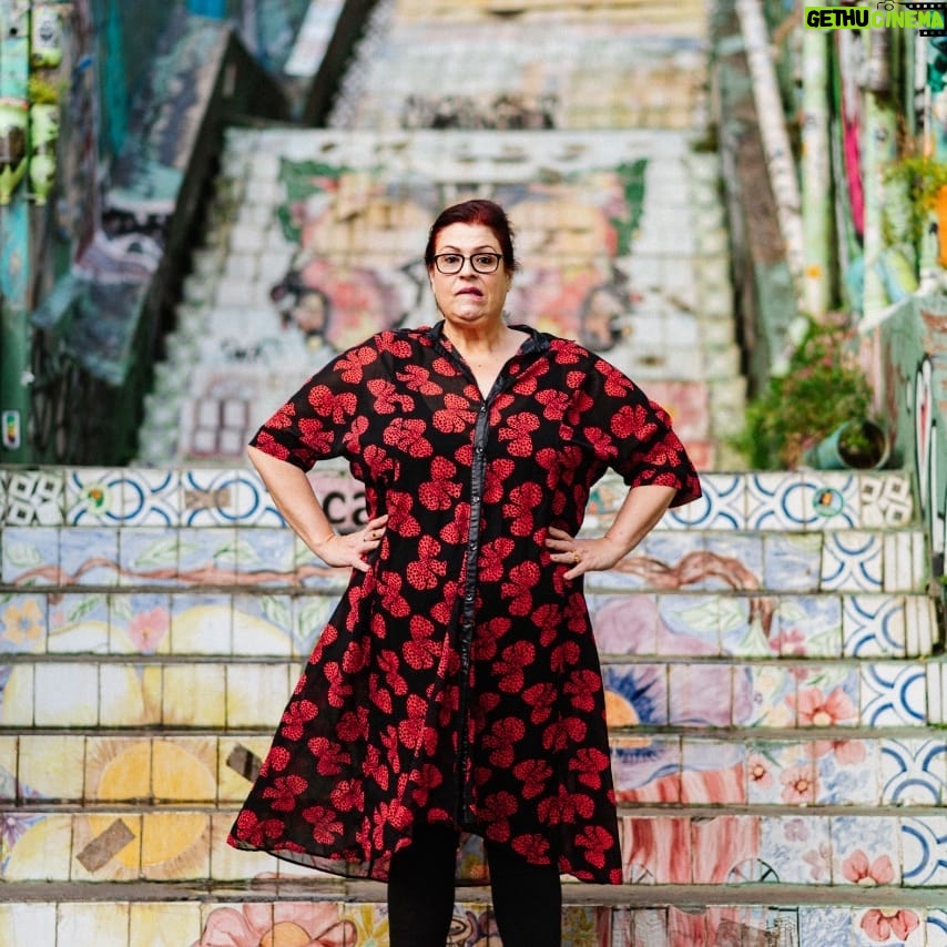 Valéria Sandalo Instagram - #tbt❤️ . . Nos rolês pela Vila Madalena. Foto do @gabrieltrevisan . . #valériasândalo #valeriasandalo #valériasandalo #valeriasândalo #vilamadalena #becodobatman #escadariadavilamadalena #escadariadavila