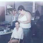Valéria Sandalo Instagram – #tbt de 1991.
.
.
Ajudando o, na época, meu noivo Wagner Bello a fazer a maquiagem do espetáculo O Burguês Fidalgo. 
.
.
.
.
Foto gentilmente cedida pelo @ricardorathsam

.
.
#valériasândalo #valeriasandalo #valériasandalo #valeriasândalo #wagnerbello #oburguesfidalgo #teatro #maquiagemteatral