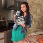 Valenthina Rodarte Instagram - *on air* 🎥🎬📸🤍 novidades vindo por aí… em breve vocês vão poder assistir “O INGREDIENTE FALTANDO”, um curta muito fofo e emocionante 💖💖 @biahsantamaria obrigada por todo carinho e confiança @lu.chagas_ e @dinoragomes73 amei contracenar com vocês Gratidão a toda equipe envolvida, vocês são incríveis @fernandacorasini love you💓💓
