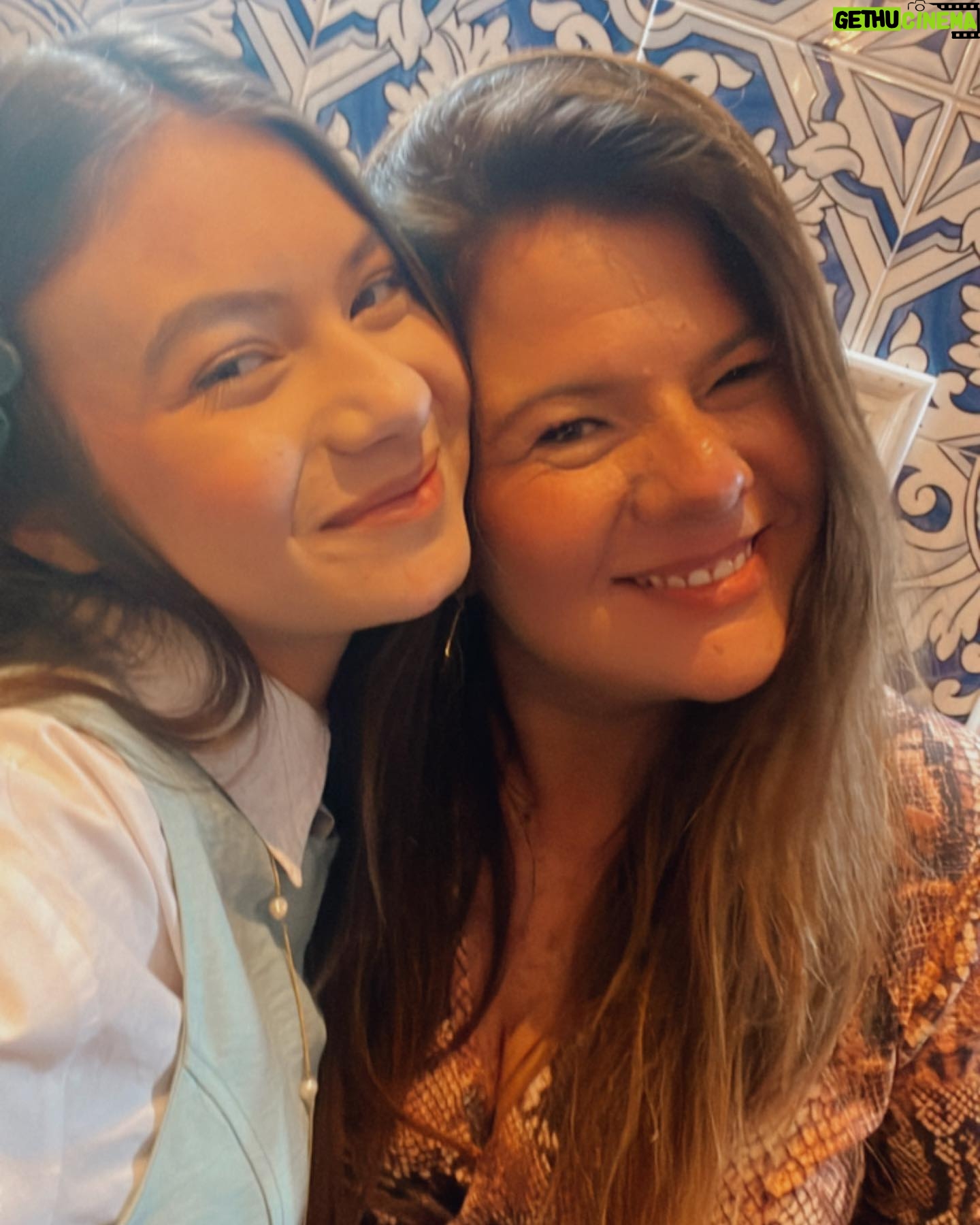 Valenthina Rodarte Instagram - Que o espírito natalino renove sua fé nas possibilidades infinitas que o futuro reserva #natal2023 #natal #renovação #family #deusnocomando