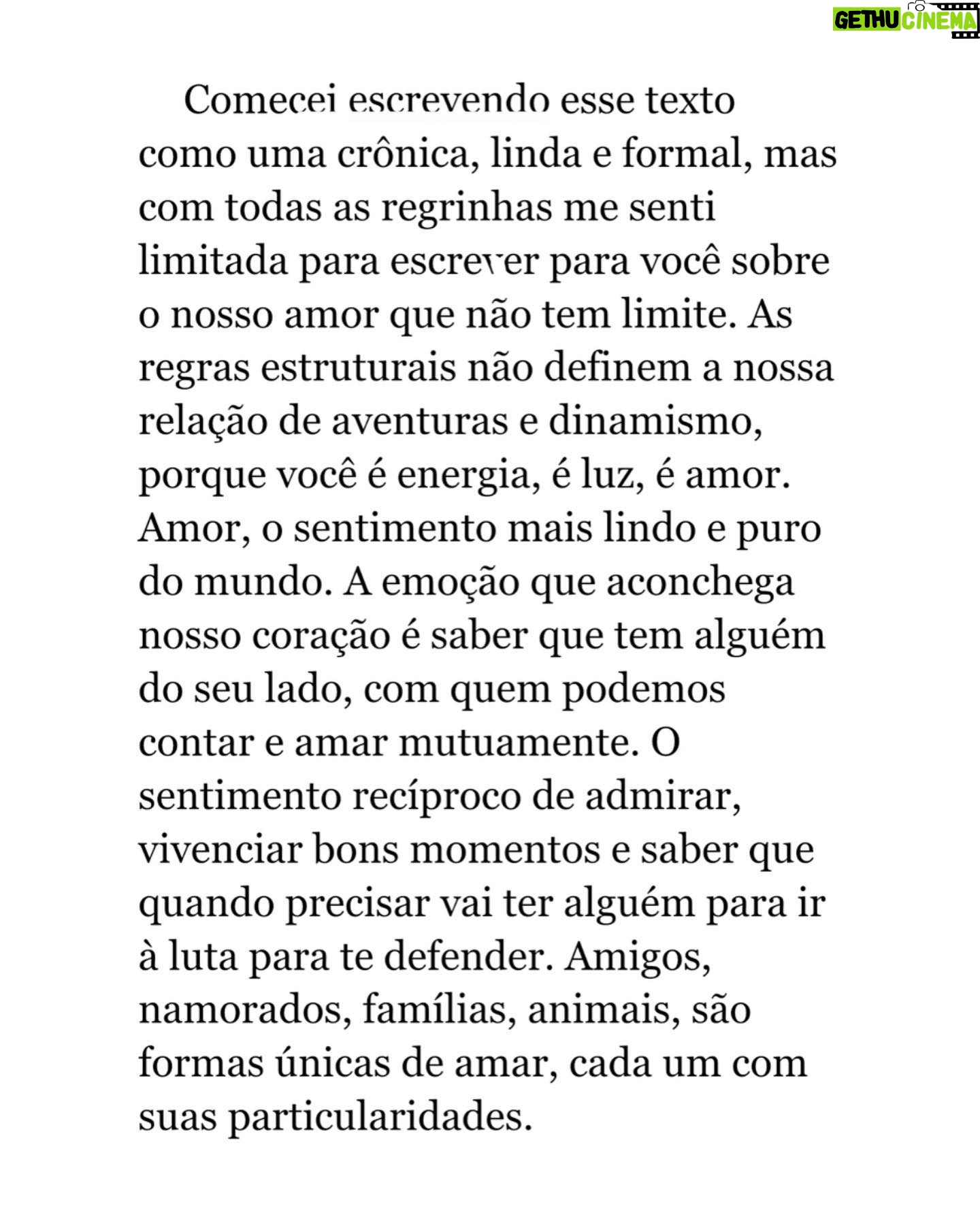 Valenthina Rodarte Instagram - O meu amor é tão grande que o texto não coube na legenda kkkk Ele está no final do álbum Te amo mamãe Obrigada por tudo 🫶💓✨❤️ #mae #diadasmaes #amor