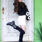 Valenthina Rodarte Instagram - Completamente apaixonada @llicceoficial @bugudum @adrianaxcardosoo Foto @fotografa.priferreira Make/hair @danny_anjos @eudannyanjos Rolê para ver todas as fotos 👉👉👉👉 #modafashion #ensaiofotografico #tendencia #inverno #modaparameninas #deusnocomando #deusnocontrole #deusébomotempotodo