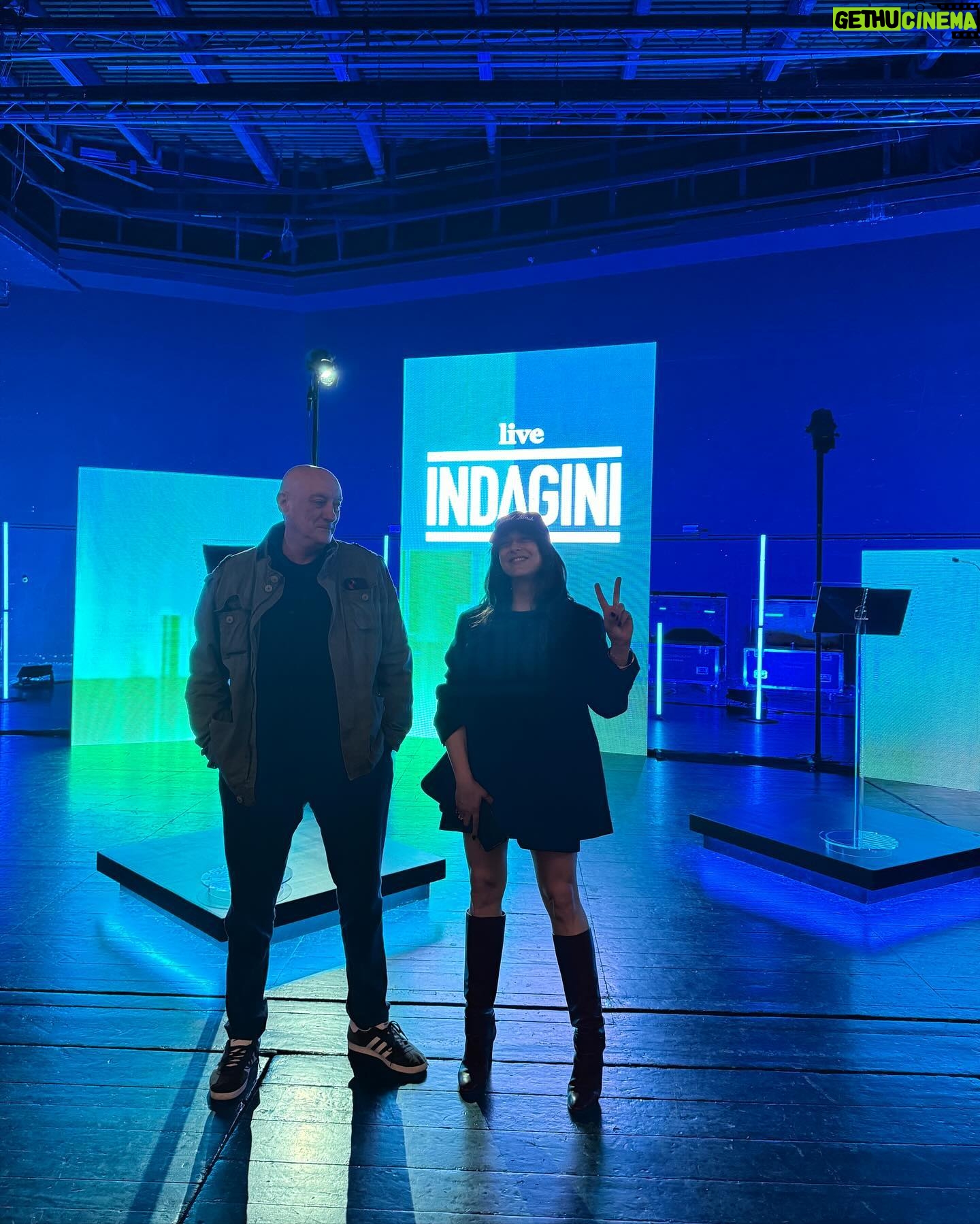 Valentina Lodovini Instagram - Grazie a @stenaz ♥️ #Indagini @il_post
