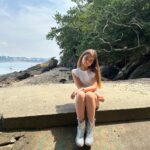 Valentina Tronel Instagram - Bon week-end à tous 🤍