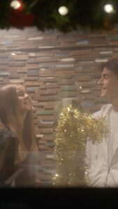 Valentina Tronel Instagram - Les amis, Mon single « Last christmas » sera disponible sur toutes les plateformes dès ce soir, MINUIT 🤩 Merci encore à @vikigaborofficial et @petaranicic_official pour cette collaboration 💖 J’ai tellement hâte ! Et vous ? ⌛️