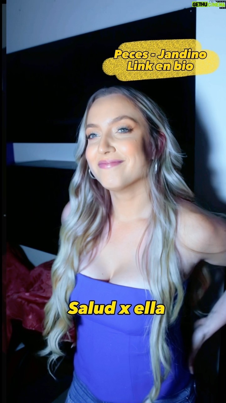 Valentina de Abreu Instagram - Peces ya sali贸!! 馃馃徏馃馃懜#ex #ecuador #romances #parejas