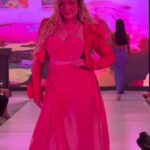 Valentina de Abreu Instagram - Bienvenido 2024 🤩y contigo le doy la bienvenida a un montón de experiencias que me darán mucha felicidad😍 Brindo por todas las personas maravillosas que están en mi vida 🥹💕y por un 2024 repleto de bendiciones y cosas buenas. Así mismo, me despido del 2023 en donde me transformé y transcendí a otro nivel de conciencia. Me siento feliz, plena y agradecida con Dios y la vida. Decreto un año hermoso 🤩 #2024 #friends #añonuevo #felizaño #bienvenido2024 #adios2023 #añonuevovidanueva #venezuela #margarita #ccs #ecuador #gye #valentinadeabreu #prosperidad #felicidad #abundancia