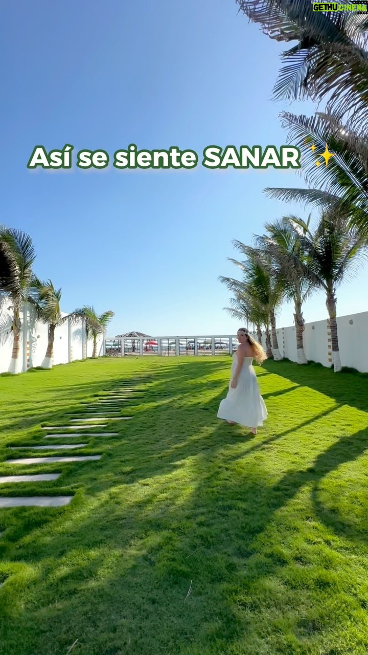 Valentina de Abreu Instagram - Fue mi primer retiro espiritual 🥹🧘🏼♀️✨ y me encantó. Aprendí tanto, lloré, reí, bailé, me metí en hielo, sané y conocí mujeres maravillosas. Me celebro por darme estos espacios y por permitirme ser vulnerable 💕 Gracias chicas @karlafitoficial @mujer.magnetica @alegita.chaturkoti por compartir su sabiduría con nosotras 🥹💕 las quieroooo. Quiero que todas las mujeres lo hagan🥺😍 Pendientes que ya viene la segunda edición de este Retiro tan mágico 🌙✨