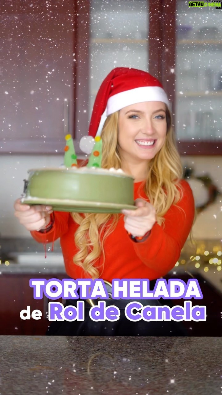 Valentina de Abreu Instagram - Torta helada de roles de canela Bimbo 🐻❄️♥️ Ingredientes: - Roles de Canela @bimboec - Helado de vainilla - Chantilly - Cono de helado con papel envoplast - Chocolate blanco con colorante verde - Decoraciones navideñas Disfruta de su magia y suavidad con tus seres queridos 🎄💕 #DisfrutaSuMagiaYSuavidad #postre #navidad #feliznavidad #merrychristmas #roldecanela #valentinadeabreu #lachama
