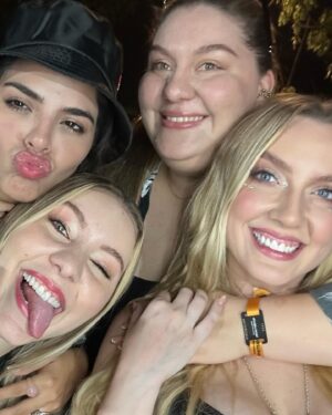 Valentina de Abreu Instagram - La noche de anoche 🤩🫶 

No puedo explicarles mi felicidad 🥹 fue tan hermoso todo 💕 

#wankabeats #valentinadeabreu #rawayana #vicentegarcia #ecuador #gye #festival