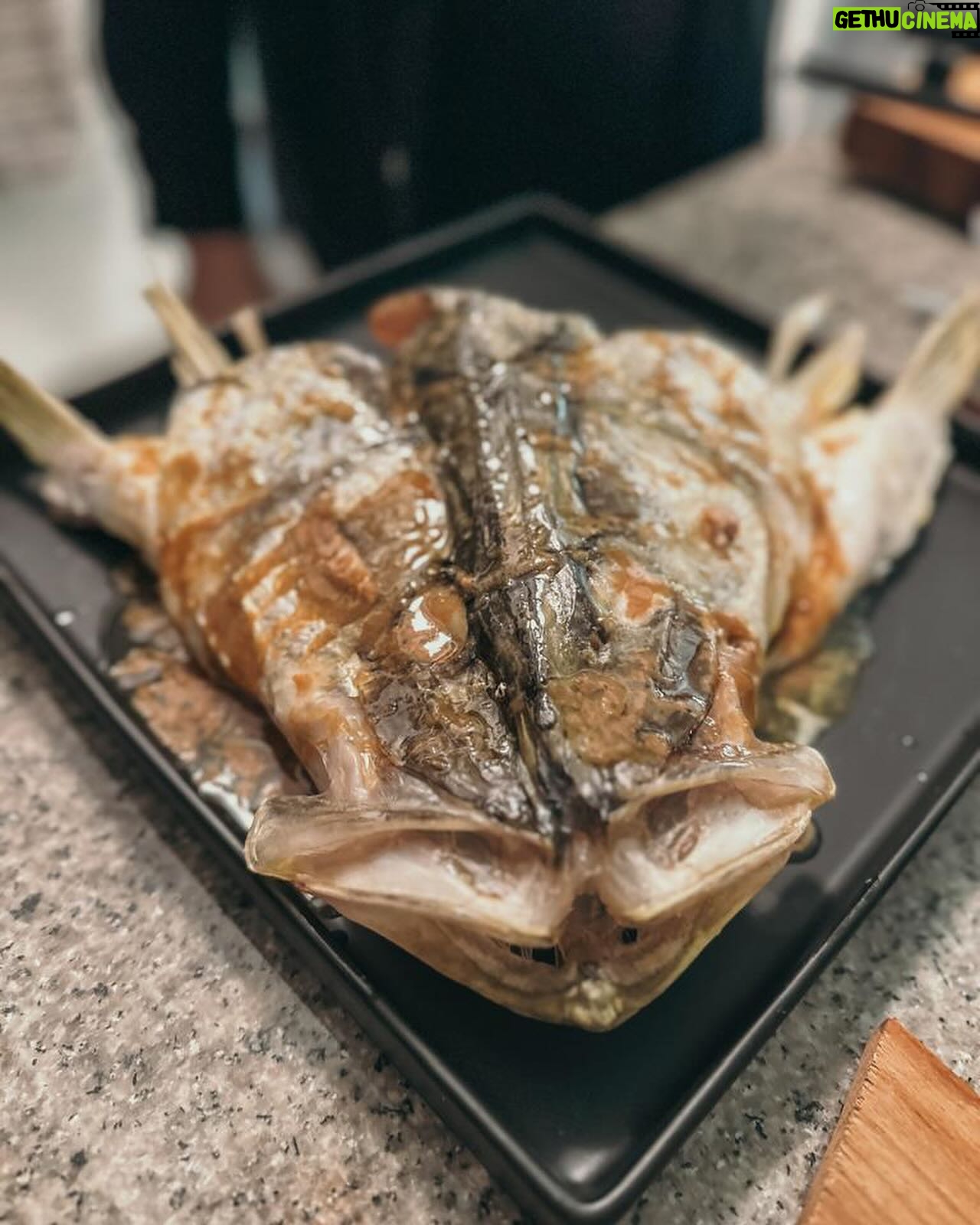 Valentine Thomas Instagram - The photos are too pretty not to post hehe. It’s always so much fun to cook with someone who shares the same passion (aka obsession) for food. @angelmia79 and I made: Photo 2: African pompano, bacon cold smoked by @joserlfreedive Photo 3: Kampachi, Sumo orange ponzu, orange oil Photo 4: Bonito sashimi, EVOO, Maldonado salt, chives Photo 5: King mackerel ragout bruschetta Photo 6: torched mackerel Photo 7: mackerel topped with rice brown vinegar shallot vinaigrette, harissa oil Photo 8: roasted snook head, miso-ponzu butter Photo 9: ma fav Italian buddy 🇮🇹 Photo 10: lobster pasta, Dyson air dried mullet bottarga 😂(thank you @efish_co for the roe) 📷 @ggerbasi All eaten by @laurensarasua 😂