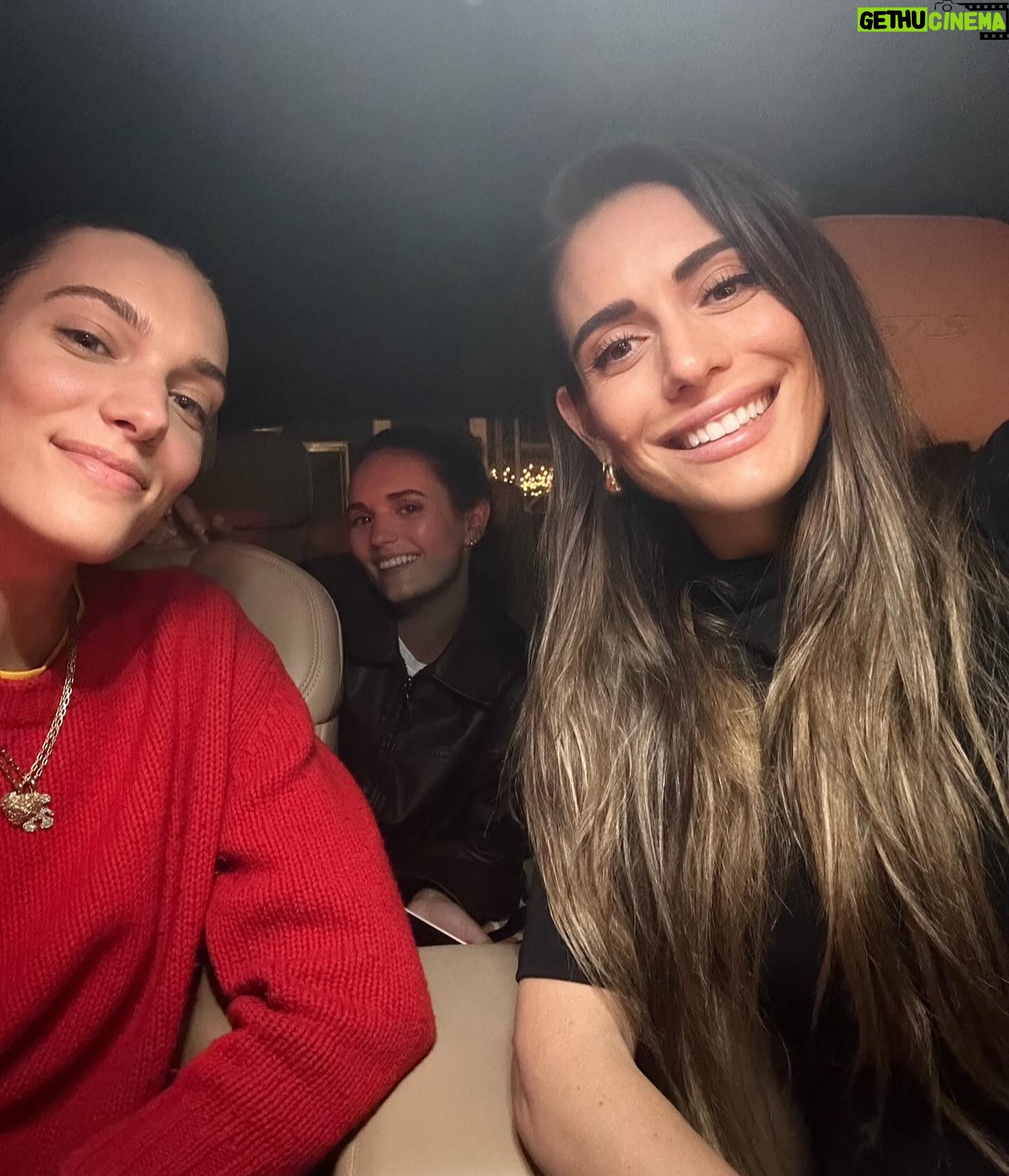 Valentine Thomas - 5.1K Likes - Spring 💐 @danielf86
1- Sister in town @frederiquethomas1
2- Got hitched (on paper)
3- Hung out with cool peeps @charlottecardin
4- It was time 🎶
5- Car nerd date night
6- 🐳
7- 🦎
8- “I don’t want another dog”
9- Good boi vibe
10- Weekends