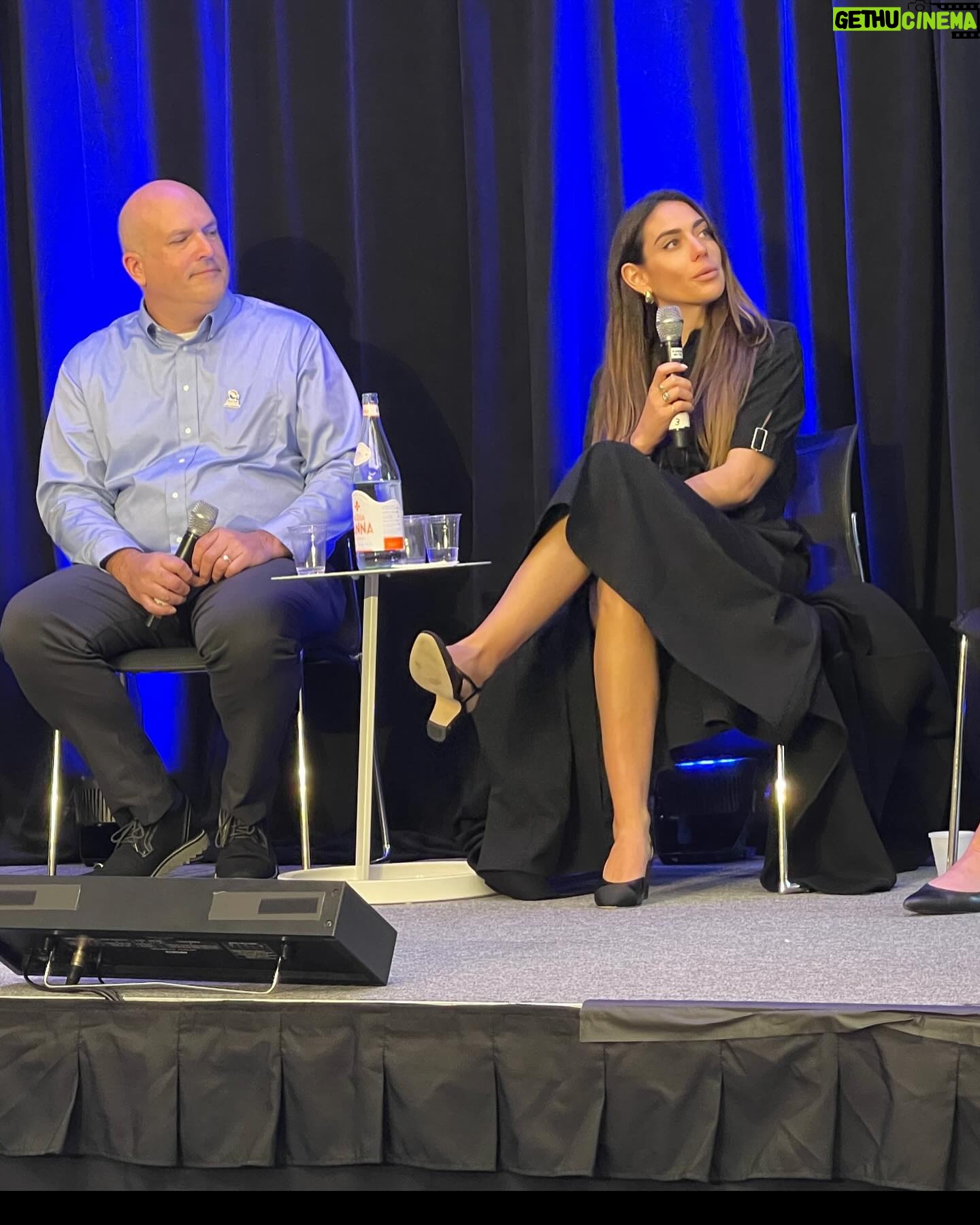 Valentine Thomas Instagram - Great time in Boston at the Seafood Expo with the @seafood4health team! On a panel, we revealed the FANTASTIC numbers of our very successful campaign with @heb to encourage Americans to eat more (sustainable) seafood (please add me on LinkedIn for more details). I got to hang out with old friends I missed very much @dennistheprescott @dry_aged_fish_guy and made new one with the @nbdeliciouslycanadian team @rachfromnb During the conference, I got to see first hand the innovations within the aquaculture and wild fisheries sectors and it was very heartwarming to see so many people dedicated to create a positive blue future. While there is still a lot of work to do, please know that there are thousands of impressive people out there working night and day to preserve our ressources and create new ones. I will be sharing a lot more on this topic as NOTHING will have a greater impact on ocean conservation than encouraging the people the right thing. Yes, way more than abstaining to eat or buy seafood. Let’s work together to give the power to the right people. And nothing is more powerful than your spending dollars (if you can afford a Starbucks latte, you can afford sustainable seafood).