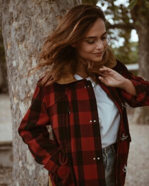 Valeria Bilello Instagram - Ciao Ottobre 🍁

@fay_brand 
@fayarchive 

#autumnvibes over and over