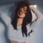 Valeria Emiliani Instagram – Hace rato quería poner estas fotos que me hizo el gran @zuanfilm 💖 fotos sonriendo, que privilegio.

Psd: @camilostudio I love you gracias por tanto 🦄