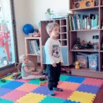 Valeria Ortega Instagram – Mis hijos son FANÁTICOS de los dinosaurios 🦕 🦖 y adivinen cual es el dinosaurio favorito de Ollie? El tiranosaurio Rex, obvio!
Me encamaré de este juguete, porque es interactivo, seguro, entretenido y ya vieron que Ollie y Sienna están en llamas 🔥 
¿Que les pareció? Mi sobrino lo vio en una foto y no podía creerlo!!! 
Yo lo encuentro genial (hasta Kitito 🐩 juega con él 😂)