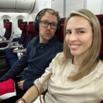 Valeria Ortega Instagram - Hace mucho que no viajábamos sin niños. Una nueva aventura con @franklawn 🫶🏻🍷 extrañando a mis pollos, pero sé que están en la mejores manos 🙌🏼 🇪🇸 allá vamos!! ✈️ Cross check y reportar ✈️