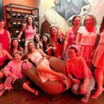 Valeria Ortega Instagram – #teambride 👰🏼‍♀️ 
Despedida de soltera 🥳🥳
Estuvo increíble 
Ahora muero lentamente 🥳😅

Son lo más @mrs_cata.sch.o @cata.gv @amparohernandezc @pau__mp @gloriarojascl @periodistar @aleherreradimter @melissasemonick @iasenjo @jesularraing @dimtercarolina