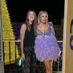 Valeria Ros Instagram - ¡Feliz año Neox 2024! Qué experiencia. 🥂🥂🥂🍾🍾Me reí muchísimo y ver a tanta gente en la Puerta del Sol saludándonos a @josietv y a mi fue brutal. Con @josietv todo es brutal! Gracias por el vestidazo que se curro con todo el cariño @tamara_press y que me hizo ponerme con @raulruda a diseñar. Esas plumitas eran puro empoderamiento. Y @juanacunas me dejó como una diosa maquillada. ¡Equipazo y diversión! Así quiero empezar todos los años. Feliz año babiesssss ❤️❤️❤️ Qué entréis bien en el año, que lo que bien empieza, bien acaba. 😎😎😎