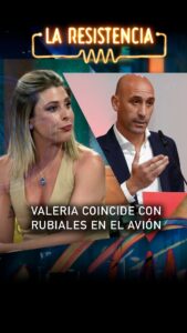 Valeria Ros Instagram - Que @_valros ha vuelto a España en el mismo avión que Rubiales. Llega a pasar en otra época y la historia sería distinta. Ni una fichita. Ni una mirada. Está a otras cosas ahora, sí. #laresistencia