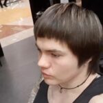 Valeriya Bukina Instagram - Психанула! На кого-то похожа стала, вспомнить не могу… На кого?