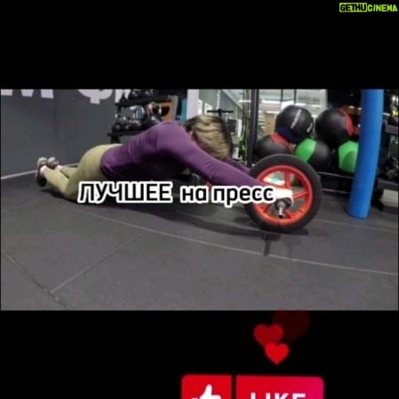 Valeriya Bukina Instagram - Лучшее на пресс 💪#fitness #wellness #motivation #sport #coach #trening