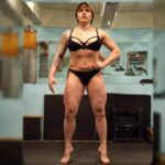 Valeriya Bukina Instagram - 4 месяца тренировок, 5 месяцев без парикмахера. И почти 10 кг в массе🔥 Что скажете? #wellness #bodybuilding #motivation #fitness