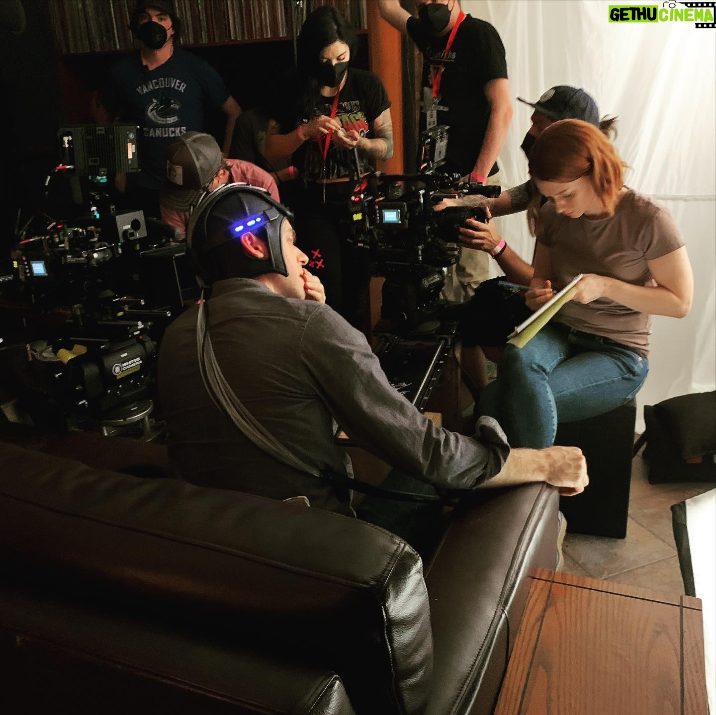 Valorie Curry - 6.4K Likes - Behind the scenes pics of Episode 3, courtesy of the incomparable @rickgonzalez (who actually knows how to pose for a photo).
#thelostsymbol
@thelostsymbolpeacocktv