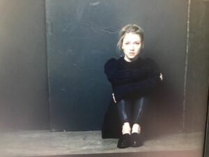 Valorie Curry Instagram - Throwing it back to this shoot and these vibes with @nathanjohnsonny.
So good.