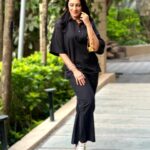 Vandana Lalwani Instagram - Combining Style with Sophistication ✨😉 Exquisite Statement Jewellery from @damak_india 💍combined with Super cool Summer Cord Set by @unidraa ❤️ #photooftheday #ootd #cordset #summeroutfit #vandanalalwani #instagood #instalook #hotsummer #cosmetologist #explore #damakindia #unidraa