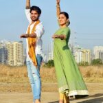 Vandana Lalwani Instagram - Dancers don’t need wings to fly 🧿 . . . . . #vandanalalwani #yuvraajparashar #dance #dancer #dancelover #artist #indian 📷 @asli_salmanshaikh