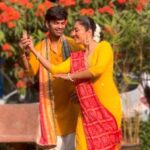Vandana Lalwani Instagram – Mitwaaaa…. 💛💛
.
.
.

#reelsindia #reelsinstagram #dancereels #bollywood #classicaldance #mitwa #kank #vandanalalwani #yuvraajparashar #yellowkurta #twinning